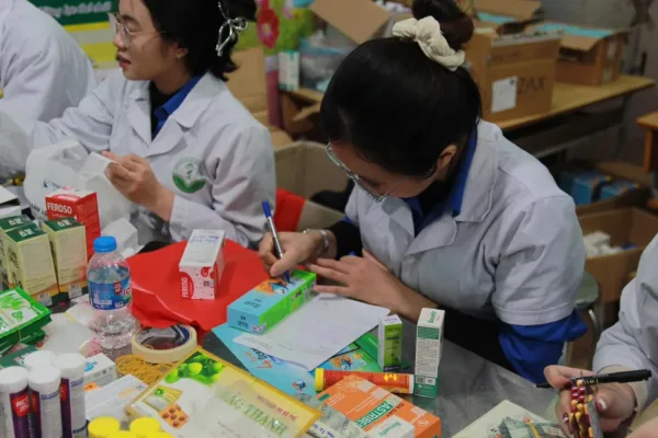 Trí Khang Pharma đồng hành cùng “Đông ấm 2024” chia sẻ yêu thương đến bà con vùng cao
