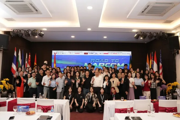Trí Khang Pharma tiếp lửa cho thế hệ Marketer trẻ ngành Y Dược qua cuộc thi “Road to Marcom 2025”