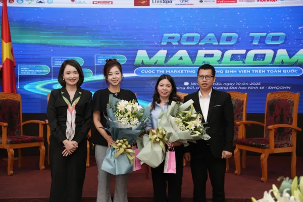 Trí Khang Pharma tiếp lửa cho thế hệ Marketer trẻ ngành Y Dược qua cuộc thi “Road to Marcom 2025”