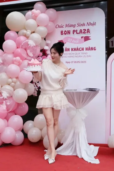 Trí Khang Pharma chúc mừng sinh nhật 10 tuổi shop Bon Plaza – Hành trình của sự tin yêu