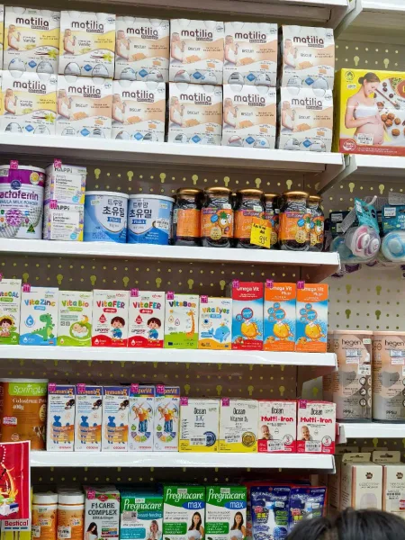 Trí Khang Pharma chúc mừng KNguyễn Baby & Family Store khai trương cơ sở mới – Lan tỏa giá trị vì sức khỏe gia đình Việt